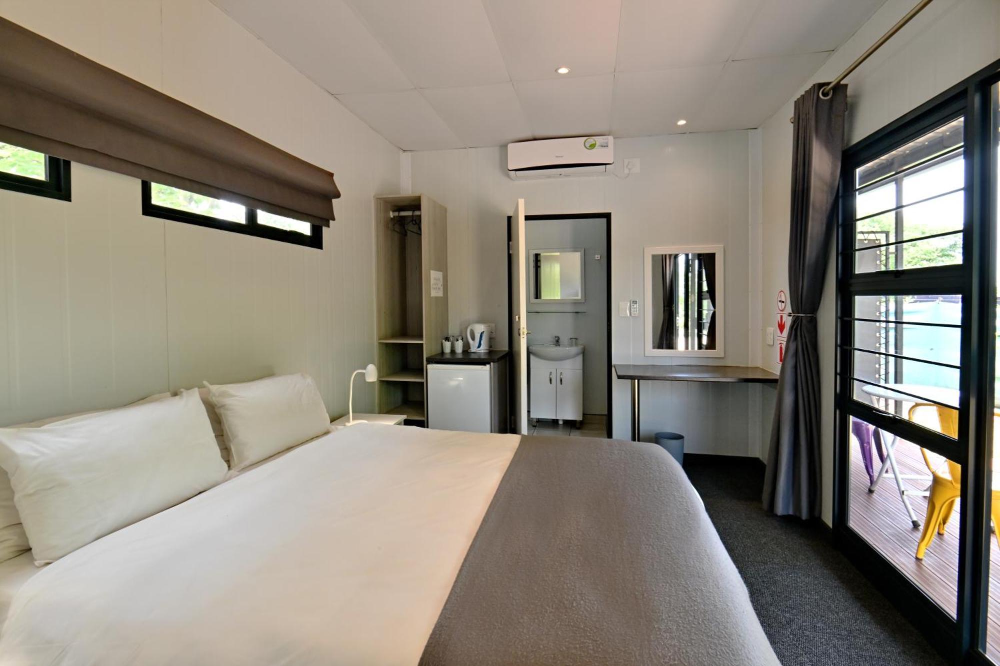 Sleepover Коматипорт Номер фото